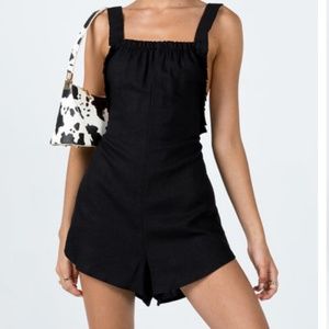 Princess Polly Miles playsuit Romper Black Size 2 NWT
